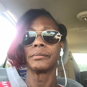 Meet your Posher, Jacqueline